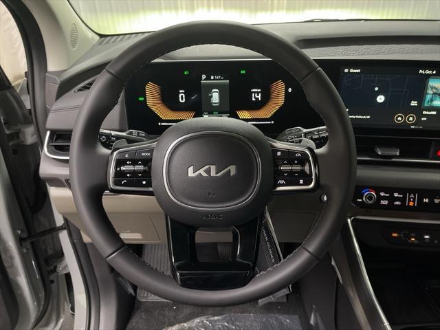 new 2025 Kia Carnival car, priced at $43,923