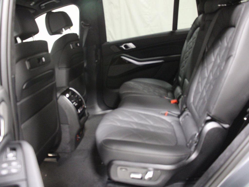 new 2026 BMW X7 car, priced at $98,740