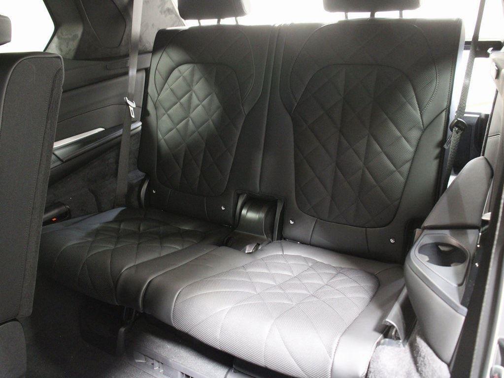 new 2026 BMW X7 car, priced at $98,740