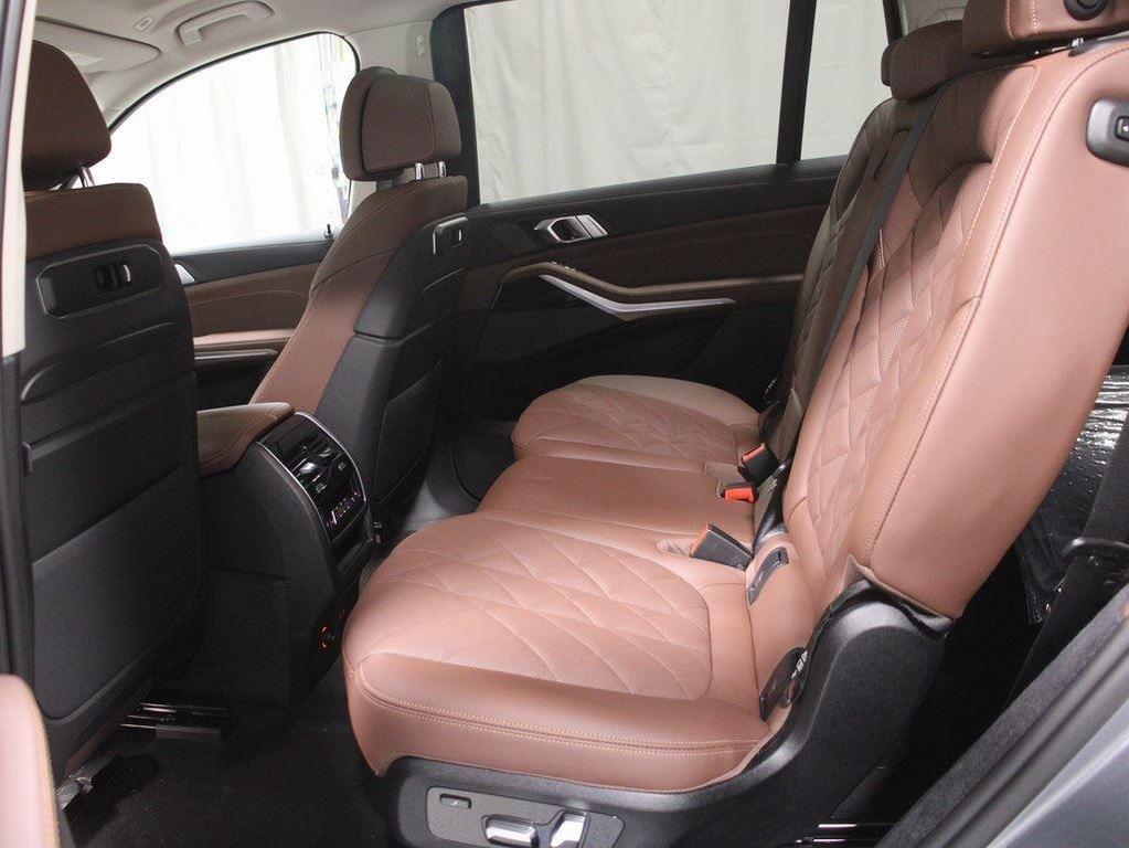 new 2026 BMW X7 car, priced at $91,925