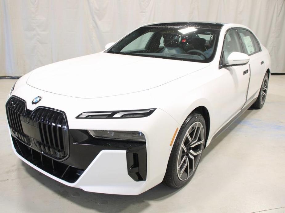 new 2024 BMW 760 car, priced at $127,225