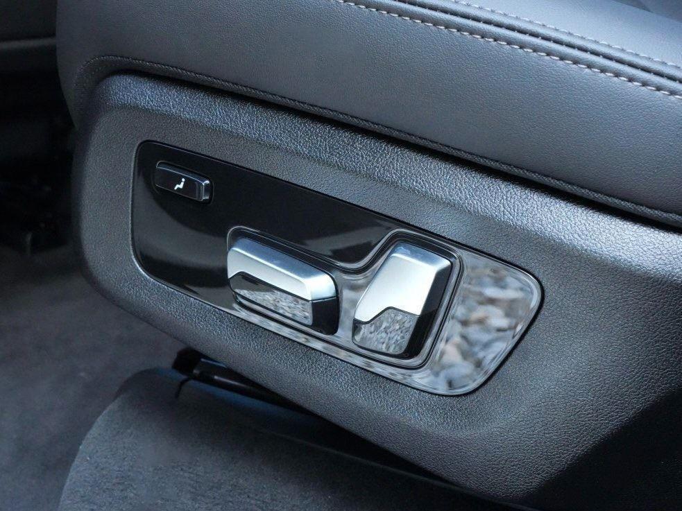 new 2026 BMW X7 car, priced at $92,390