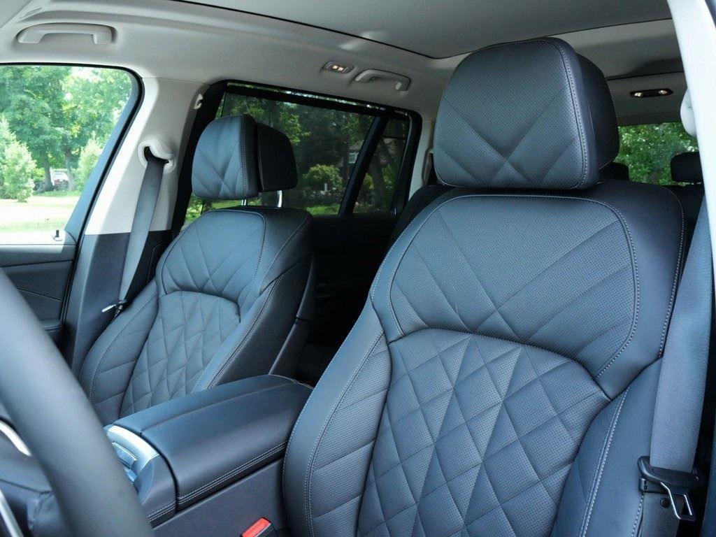 new 2026 BMW X7 car, priced at $92,390