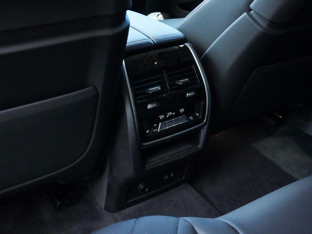 new 2026 BMW X7 car, priced at $92,390