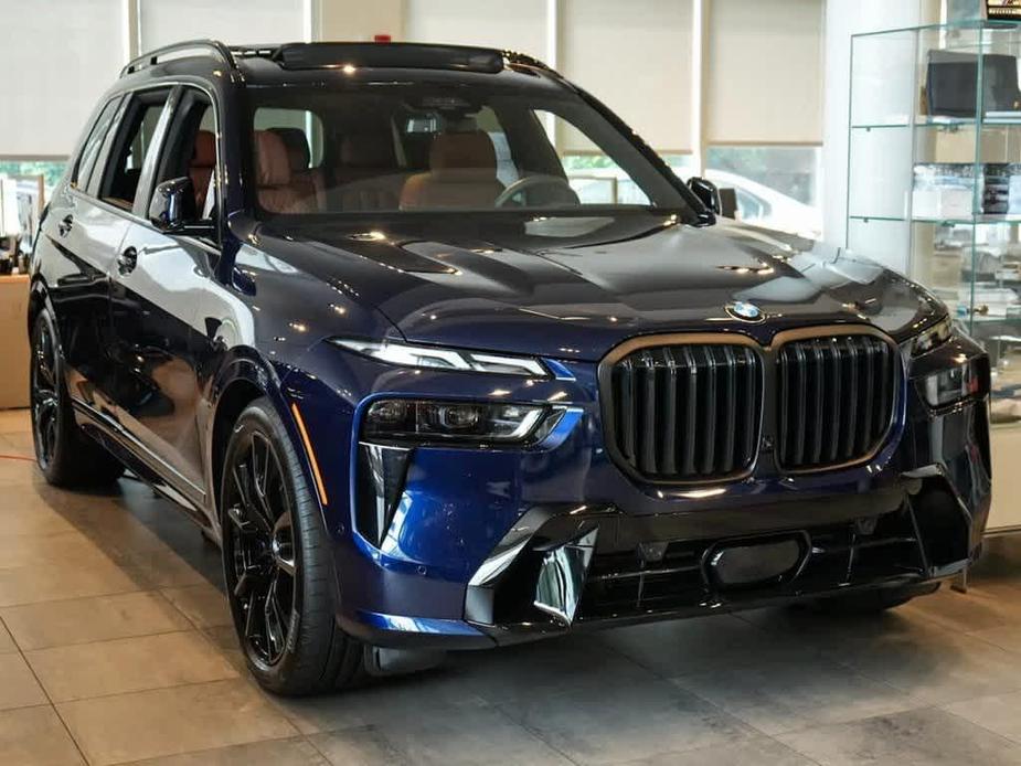 new 2025 BMW X7 car, priced at $101,420