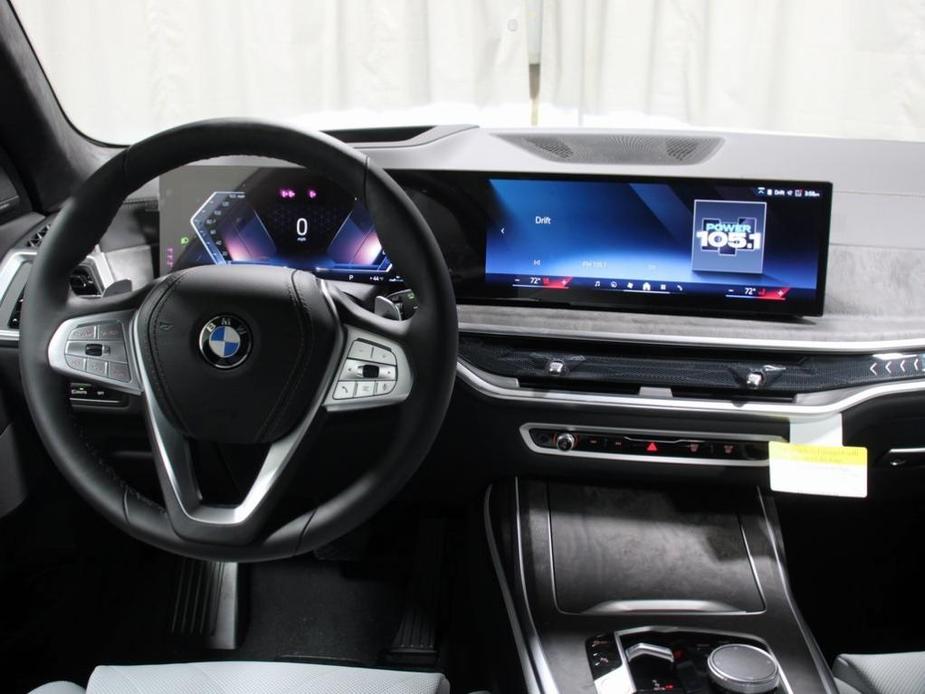 new 2024 BMW X7 car, priced at $90,695