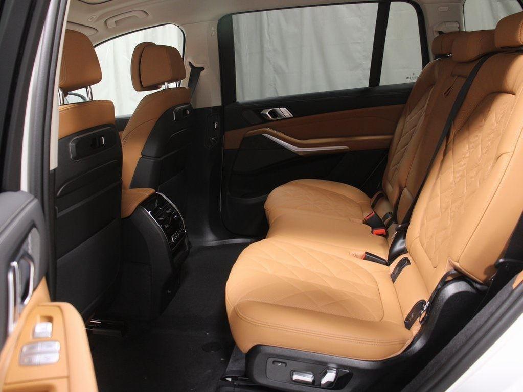 new 2026 BMW X7 car, priced at $92,390