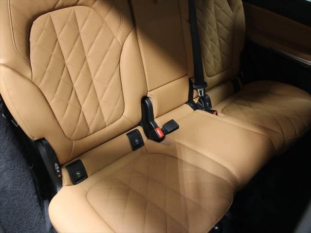 new 2026 BMW X7 car, priced at $92,390