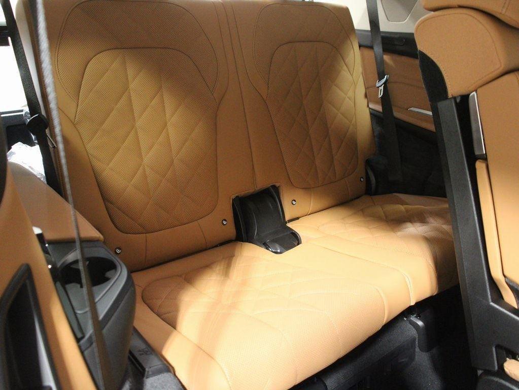 new 2026 BMW X7 car, priced at $92,390