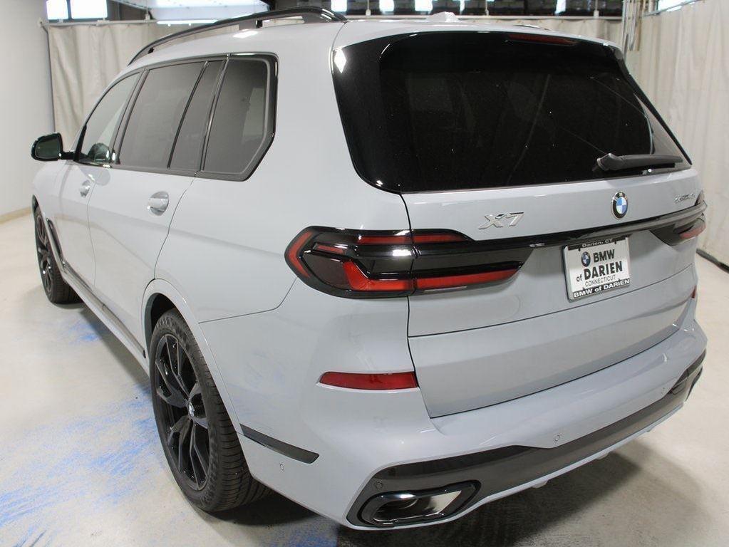 new 2026 BMW X7 car, priced at $95,680