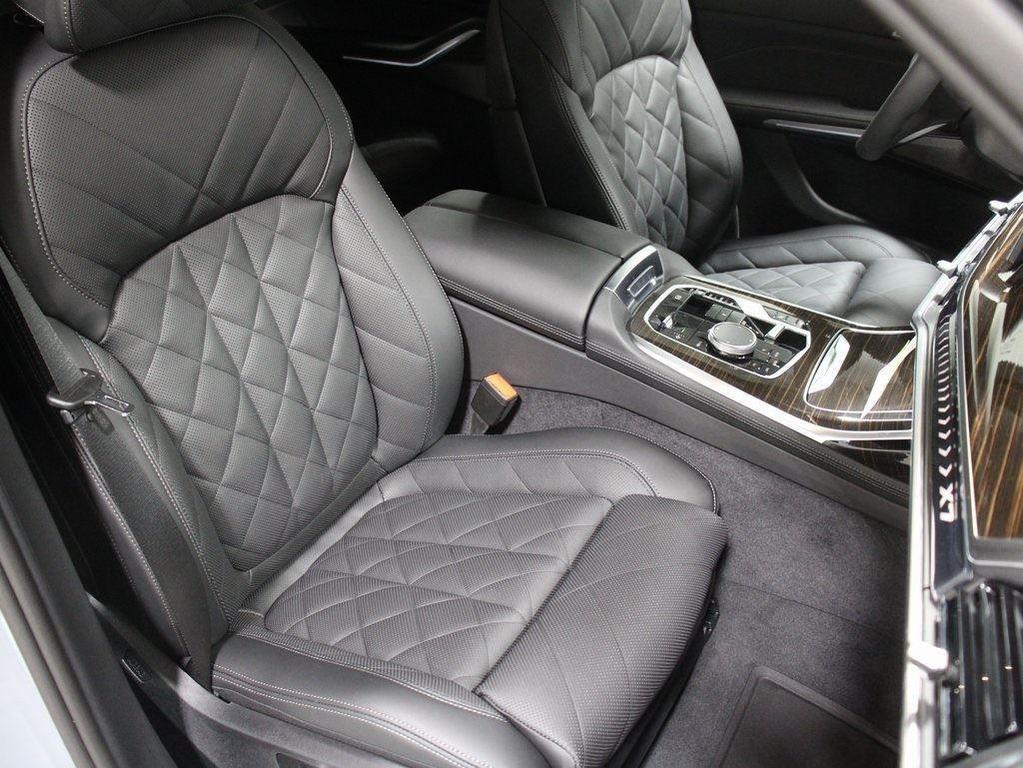new 2026 BMW X7 car, priced at $95,680