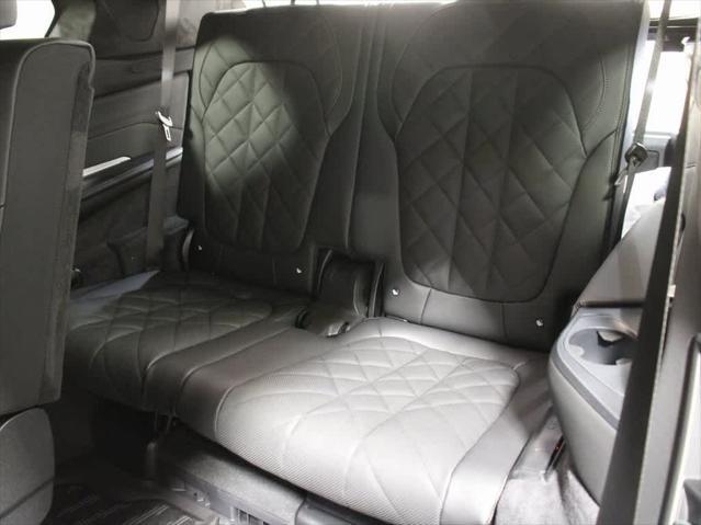 new 2026 BMW X7 car, priced at $95,680