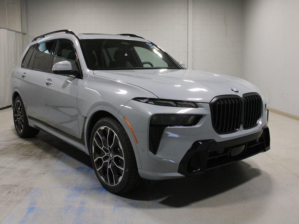new 2026 BMW X7 car, priced at $96,290