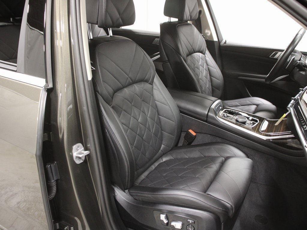 used 2025 BMW X7 car, priced at $77,495