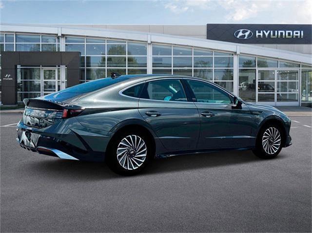 new 2025 Hyundai Sonata Hybrid car, priced at $31,180