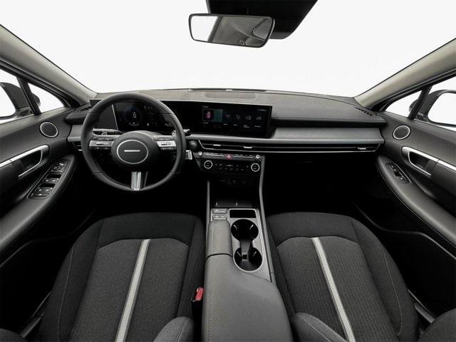 new 2025 Hyundai Sonata Hybrid car, priced at $29,988
