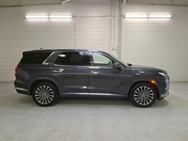 used 2024 Hyundai Palisade car, priced at $42,700