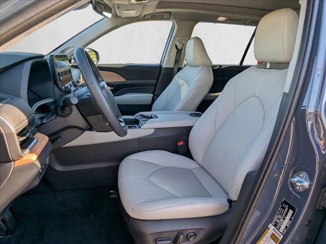 used 2025 Toyota Grand Highlander car, priced at $55,884
