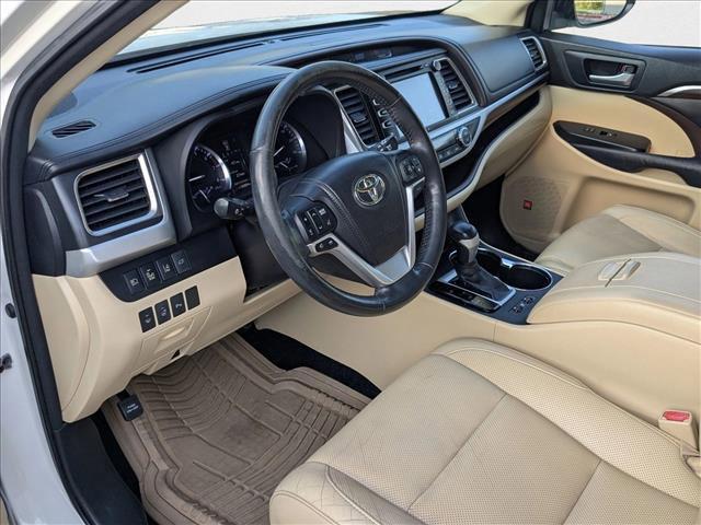 used 2014 Toyota Highlander car, priced at $15,406