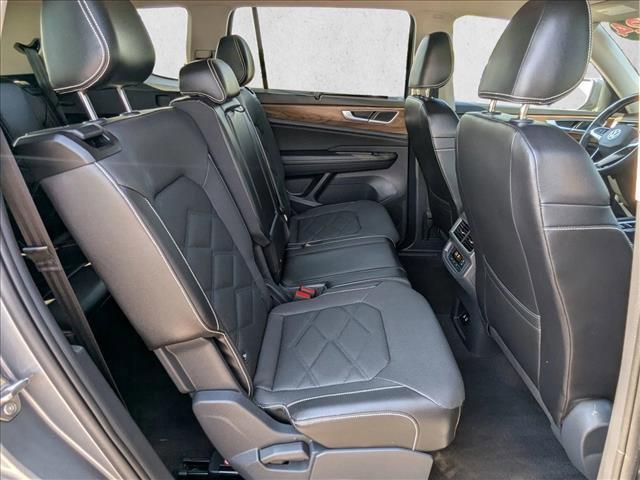 used 2024 Volkswagen Atlas car, priced at $33,331