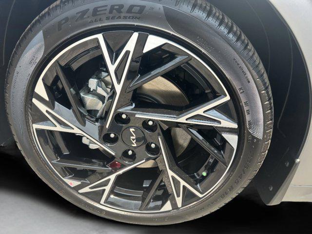 new 2025 Kia K5 car, priced at $31,390