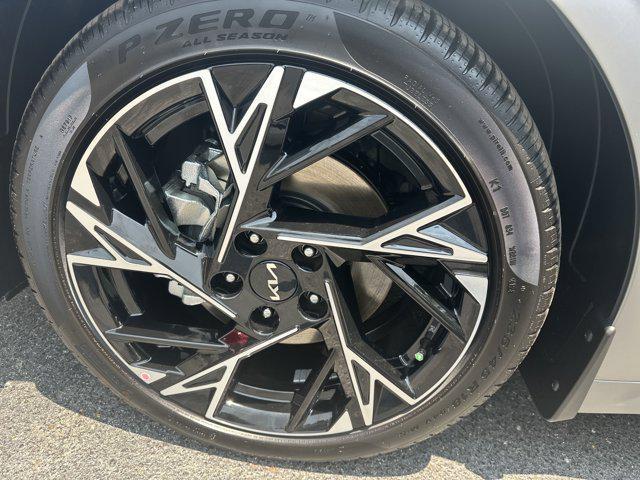 new 2025 Kia K5 car, priced at $31,890