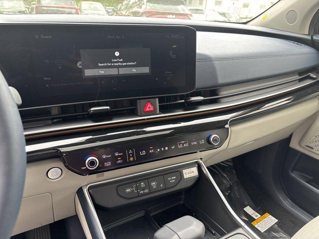 new 2025 Kia Carnival car, priced at $54,035