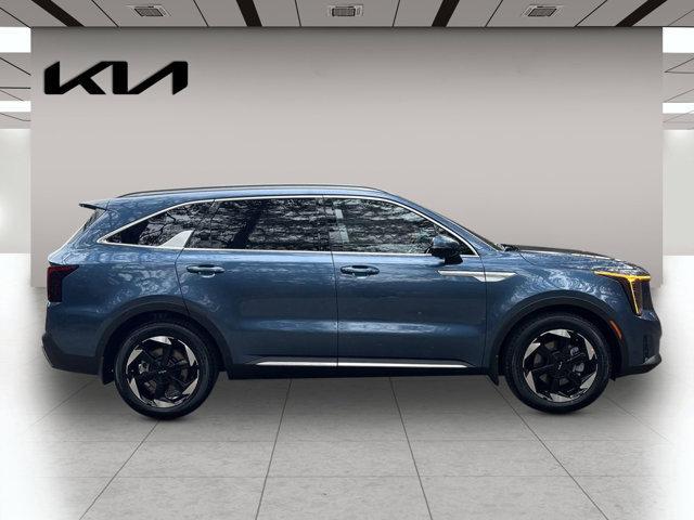 new 2025 Kia Sorento Hybrid car, priced at $45,490