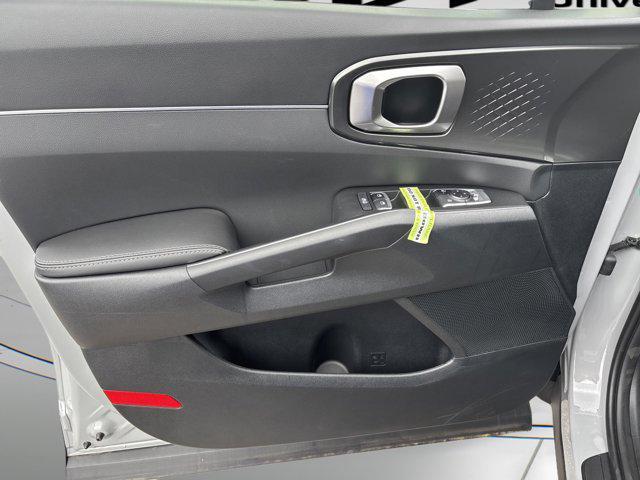 new 2025 Kia Sorento car, priced at $35,890