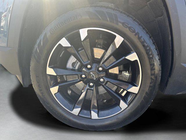 used 2025 Chevrolet Equinox car, priced at $31,895