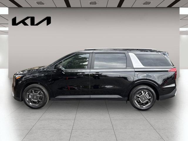 new 2025 Kia Carnival Hybrid car, priced at $43,855