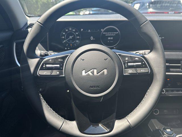 new 2025 Kia Seltos car, priced at $27,700