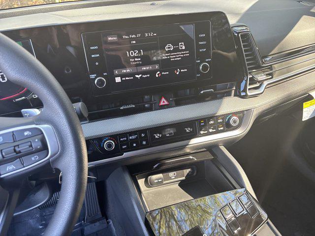 new 2025 Kia Sportage Hybrid car, priced at $29,990