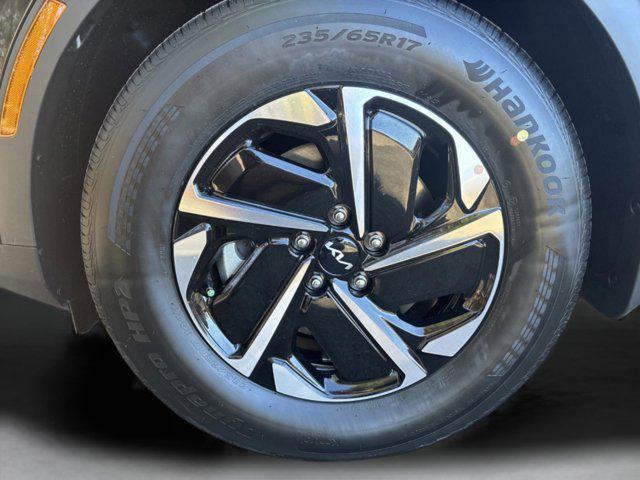 new 2025 Kia Sportage Hybrid car, priced at $29,740
