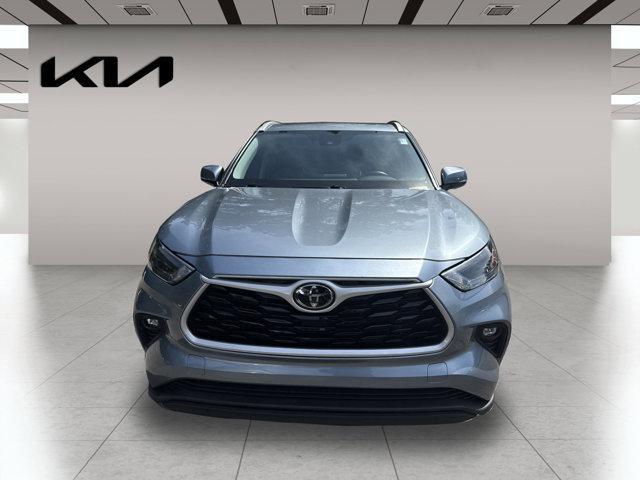 used 2023 Toyota Highlander car, priced at $34,895