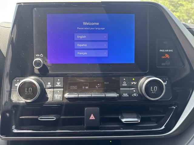 used 2023 Toyota Highlander car, priced at $34,895