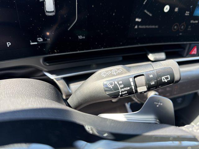 new 2025 Kia Carnival Hybrid car, priced at $53,630
