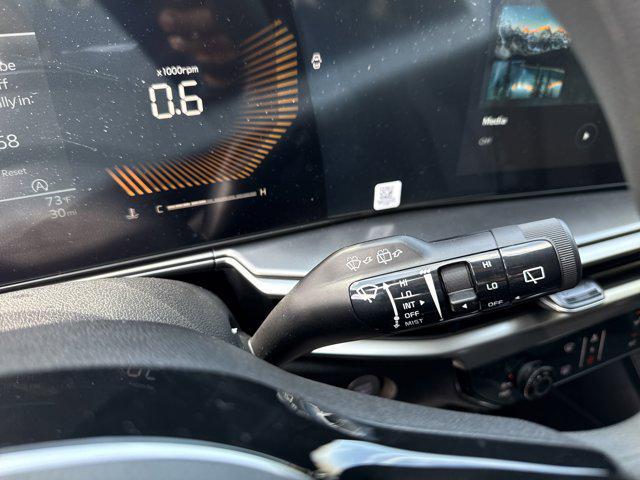 new 2025 Kia Sorento car, priced at $32,010