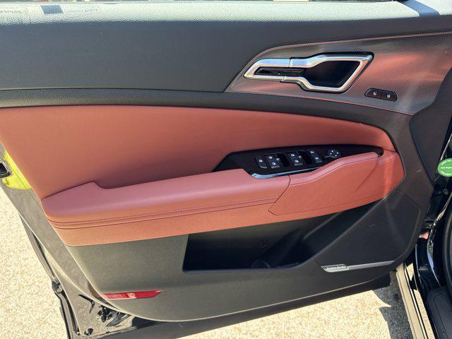 new 2025 Kia Sportage car, priced at $35,180