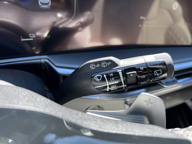 new 2025 Kia Sorento Hybrid car, priced at $45,490