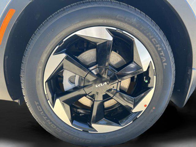 new 2025 Kia Sorento Hybrid car, priced at $45,990