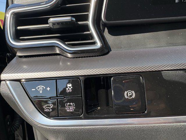 new 2025 Kia Sportage Hybrid car, priced at $37,830