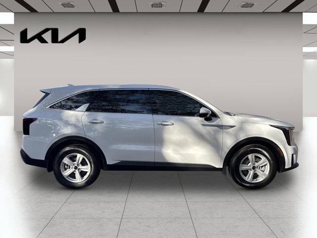 new 2025 Kia Sorento car, priced at $32,125