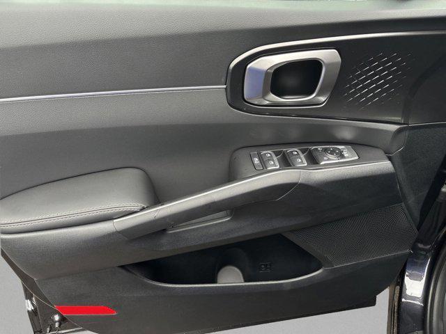 new 2025 Kia Sorento car, priced at $32,510