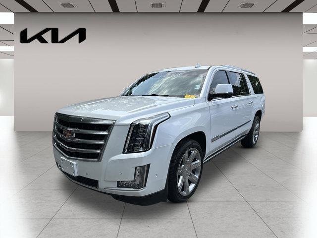used 2017 Cadillac Escalade ESV car, priced at $23,195