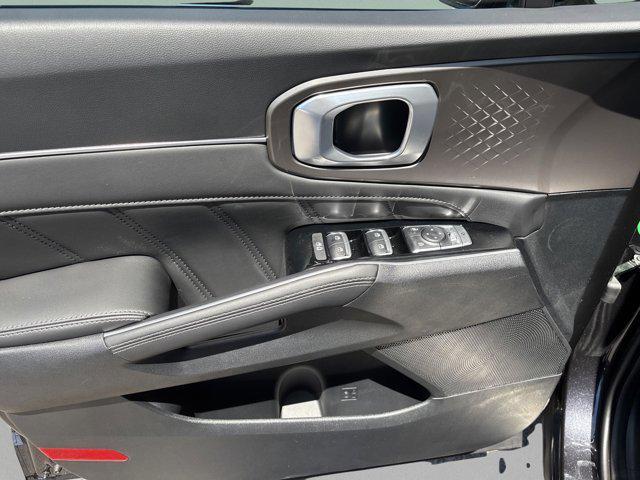 new 2025 Kia Sorento car, priced at $40,210