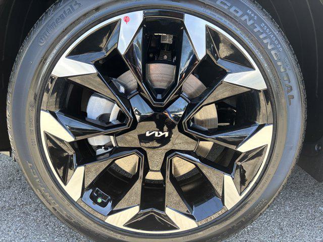 new 2025 Kia Sorento car, priced at $40,710
