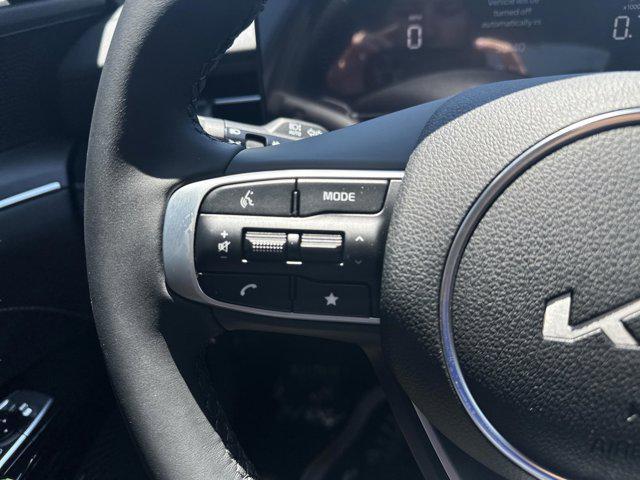 new 2025 Kia K5 car, priced at $31,595