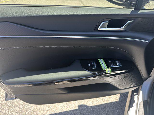 new 2025 Kia K5 car, priced at $31,595