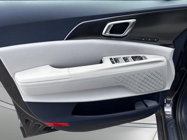 new 2025 Kia Carnival Hybrid car, priced at $49,035